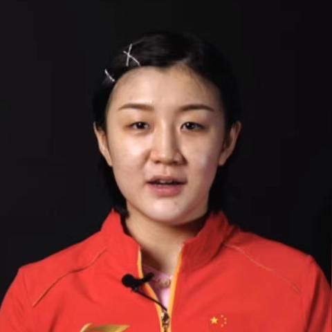 孙颖莎北京出行新视频，国乒新星活力四溢风采展